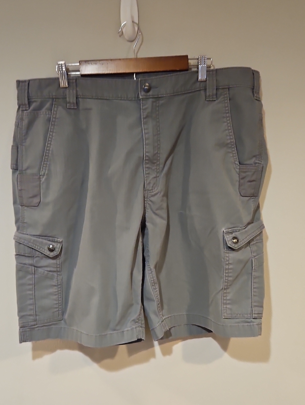 Carhartt Gray Relaxed Cargo Shorts